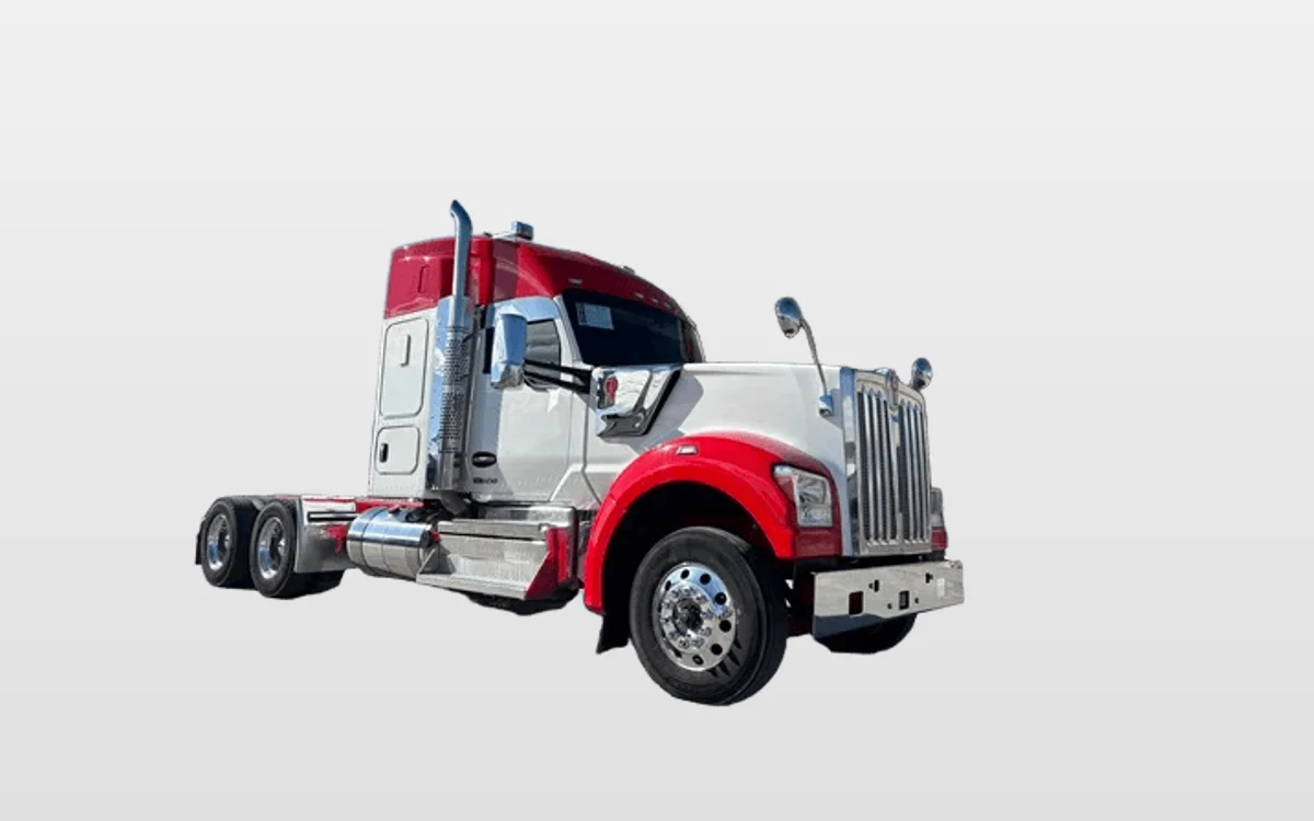 2022 Kenworth W990