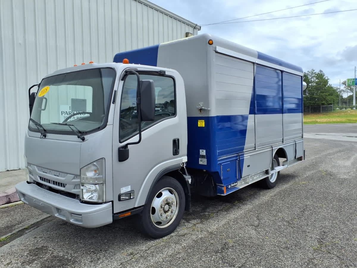 2018 Isuzu NRR