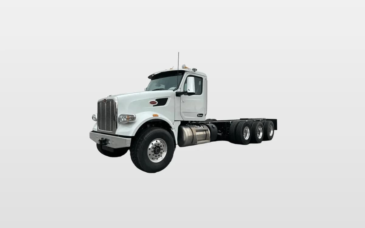 2025 Peterbilt 567