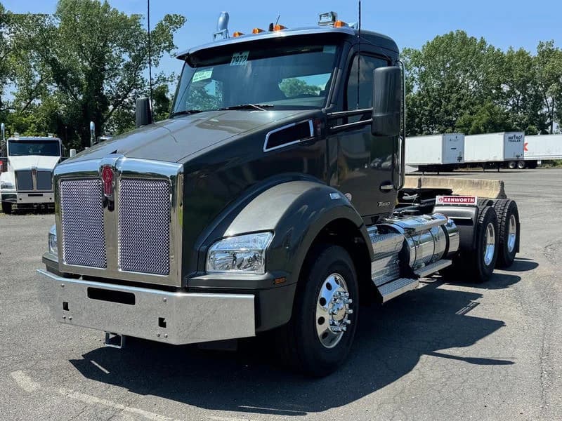 2026 Kenworth T880