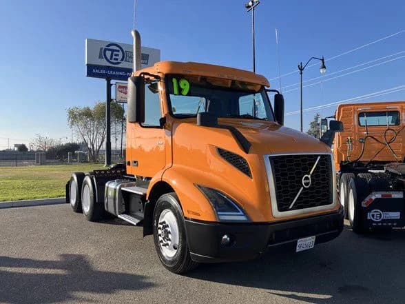 2019 Volvo VNR 640