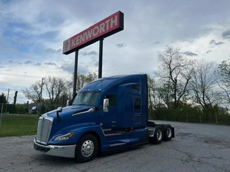 2025 Kenworth T680
