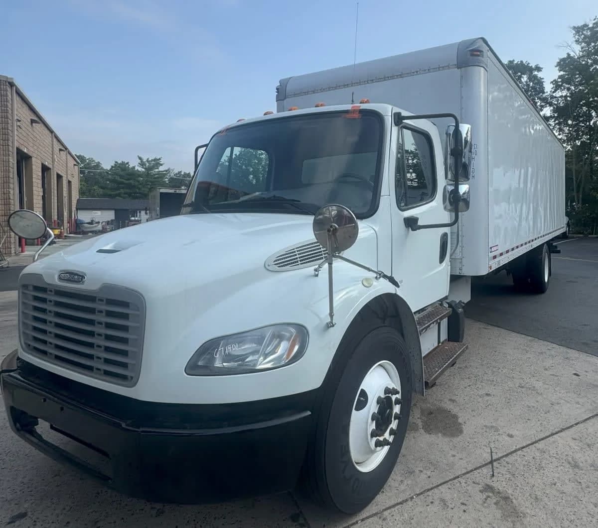 2017 Freightliner M2 106