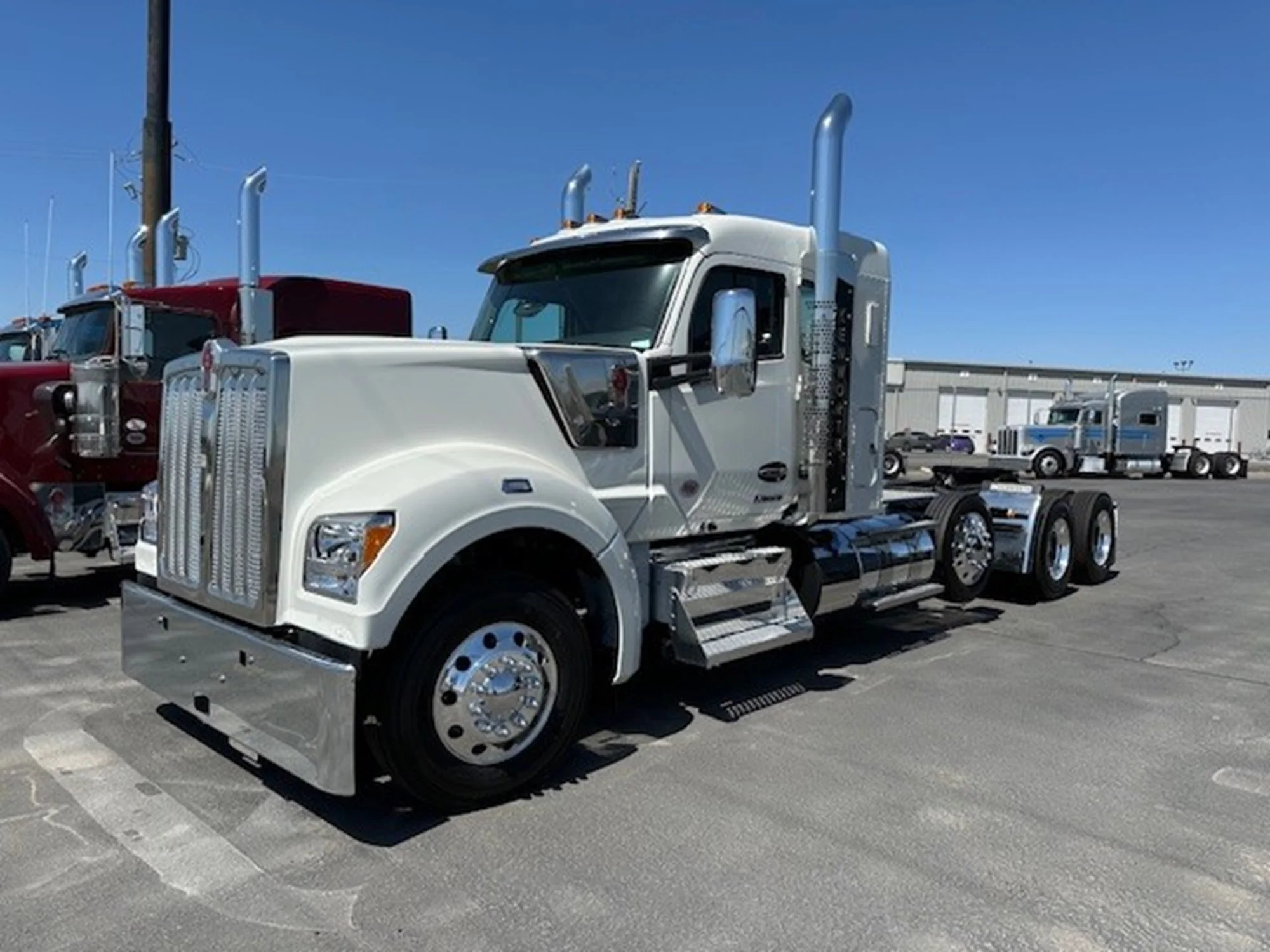 2026 Kenworth W990