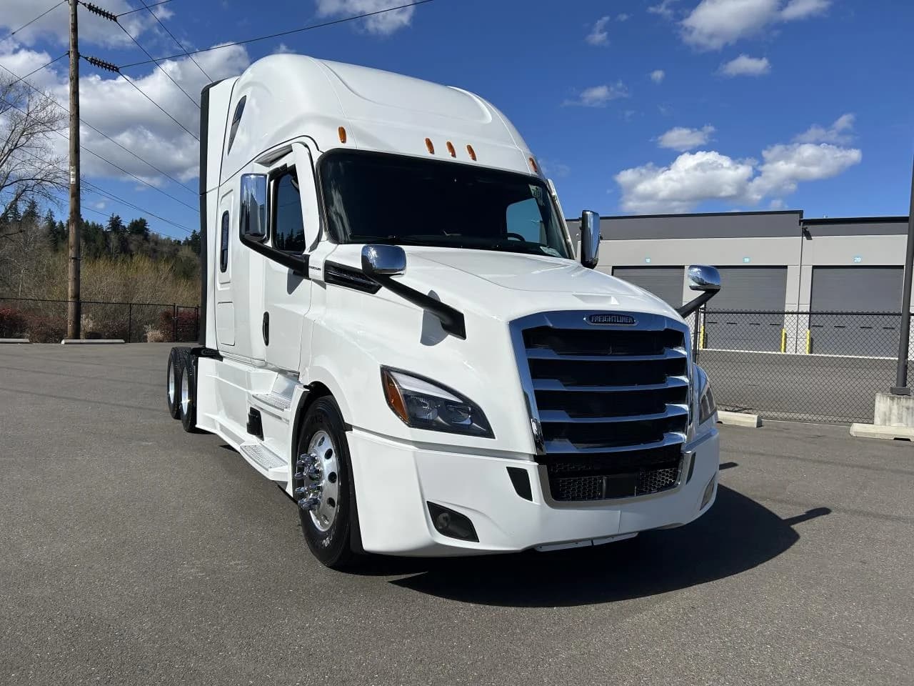 2027 Freightliner Cascadia