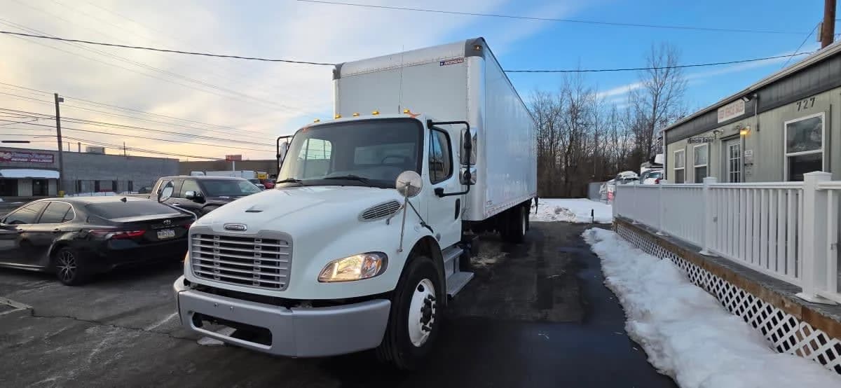 2021 Freightliner M2 106