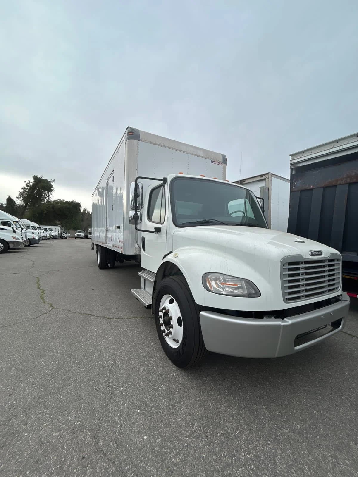 2020 Freightliner M2 106