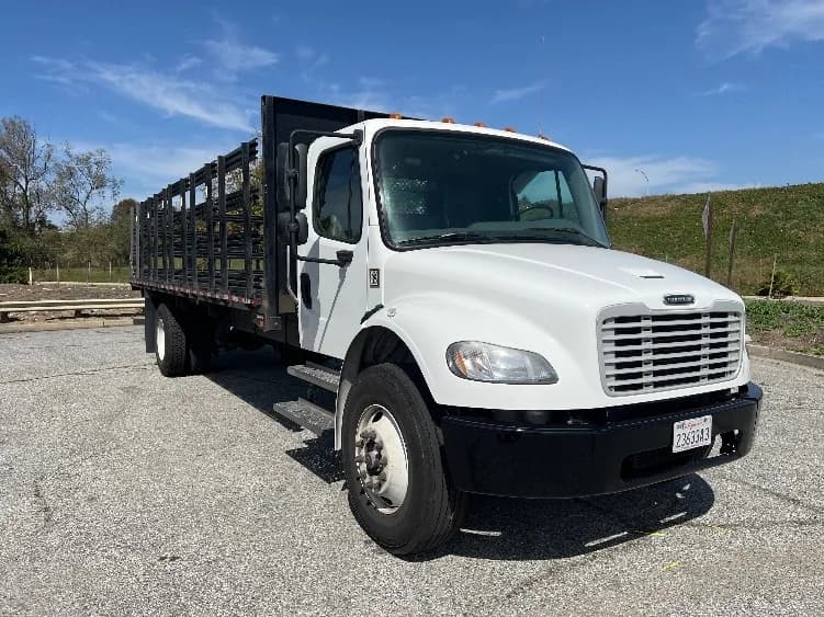 2021 Freightliner M2 106