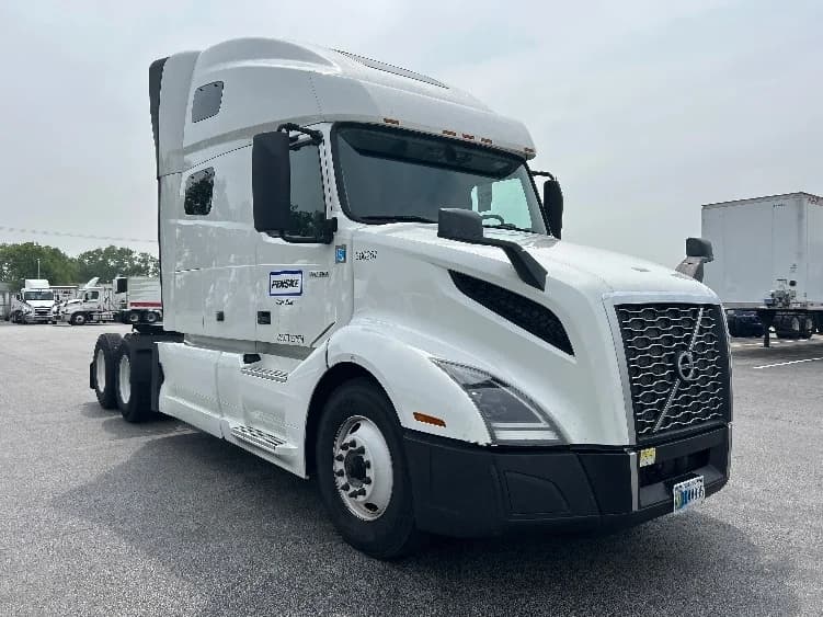 2021 Volvo VNL 760