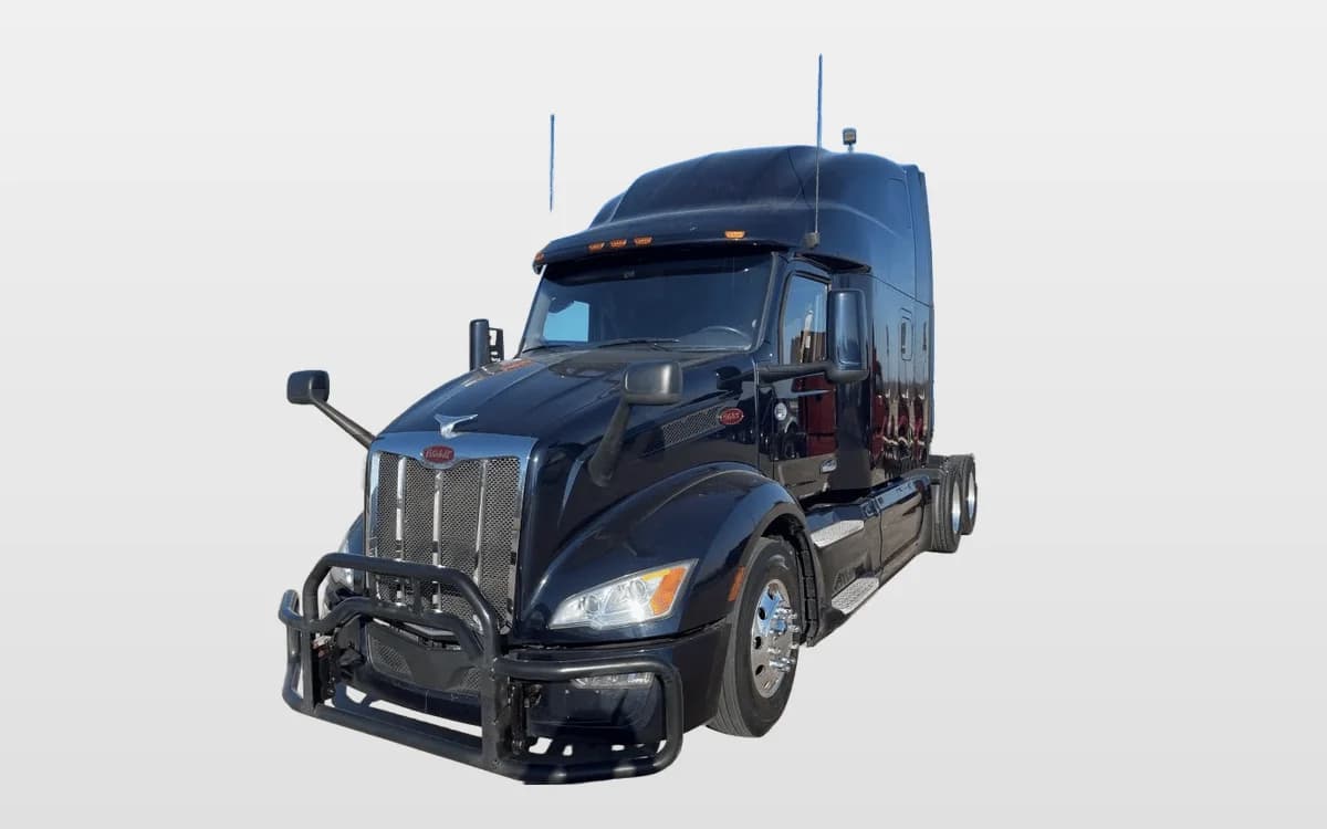 2023 PETERBILT 579