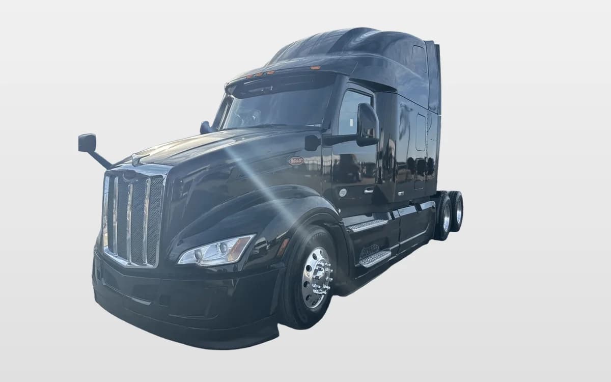 2023 Peterbilt 579