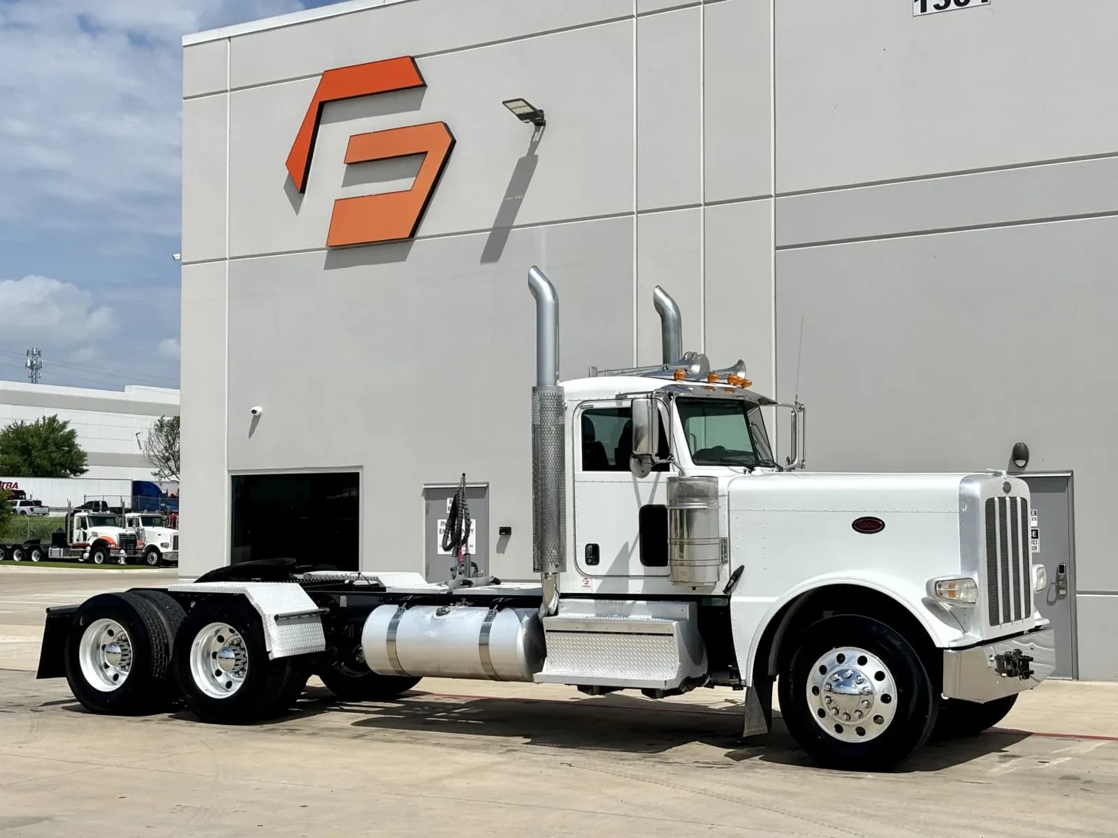 2020 Peterbilt 389