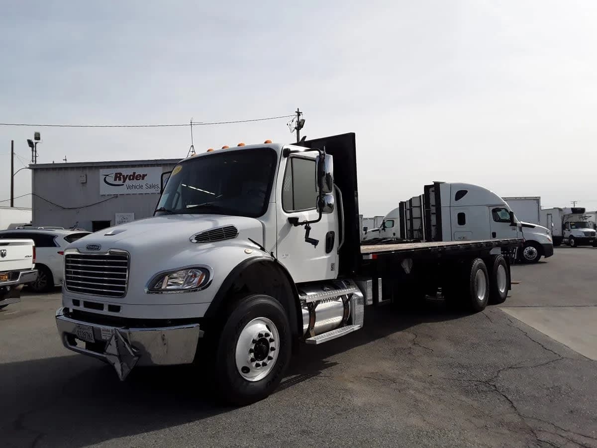 2019 Freightliner M2 106
