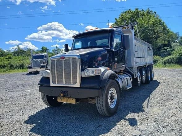 2017 Peterbilt 567