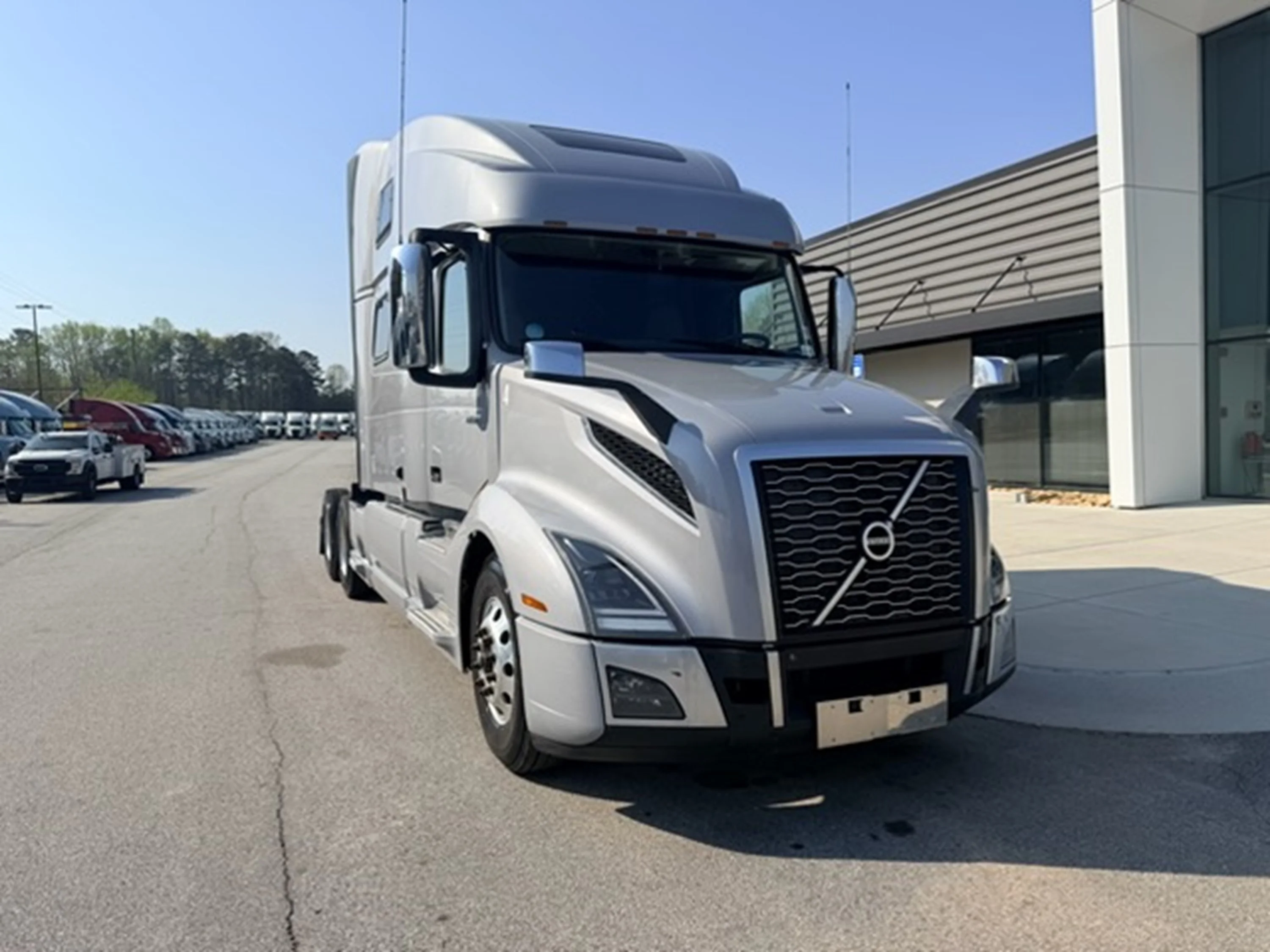2023 Volvo VNL 860