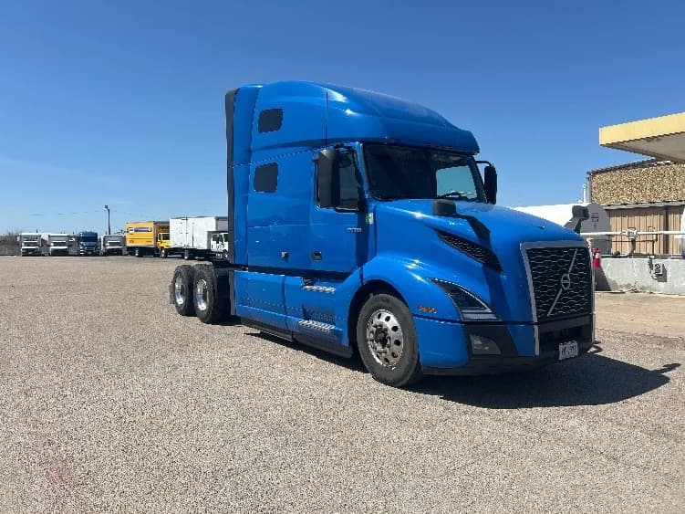 2021 Volvo VNL 760
