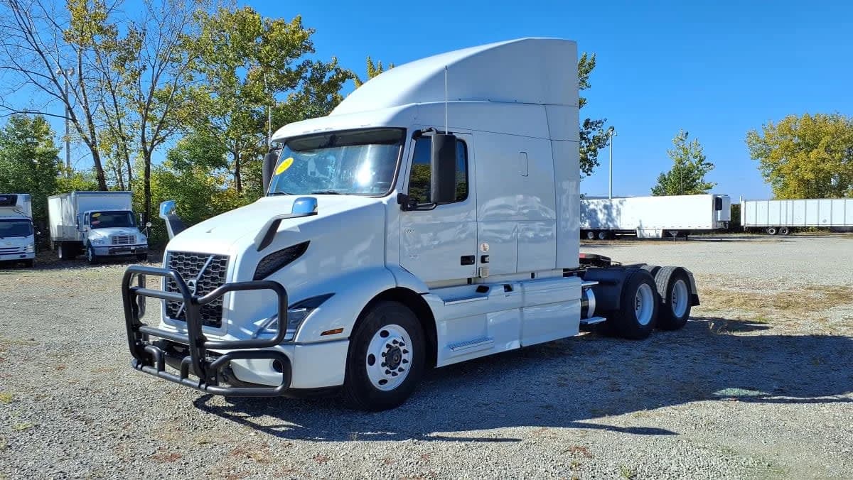 2020 Volvo VNR 640