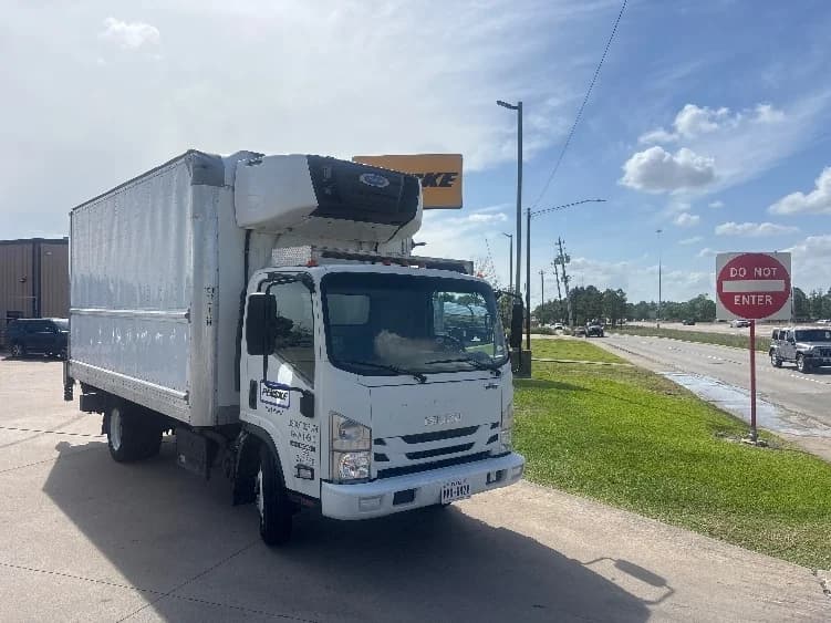 2019 Isuzu NRR