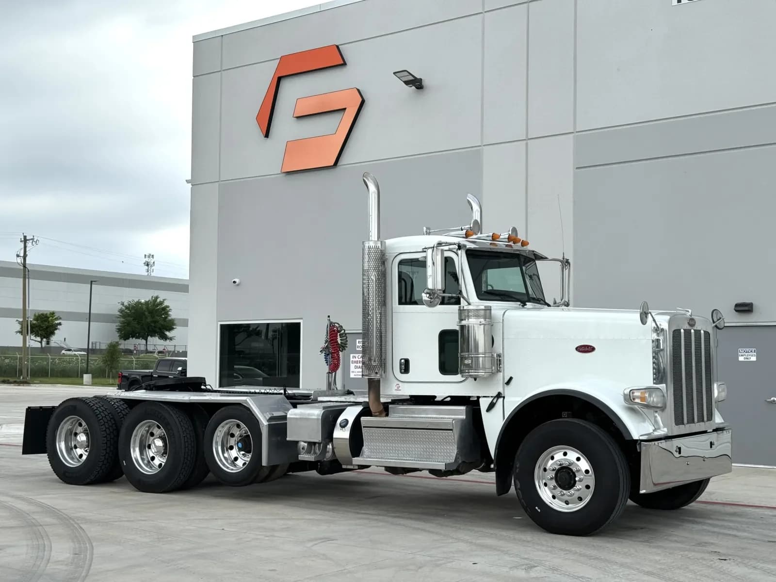 2019 Peterbilt 389