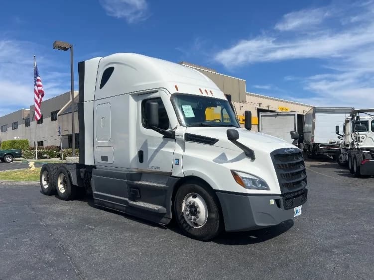 2023 Freightliner Cascadia