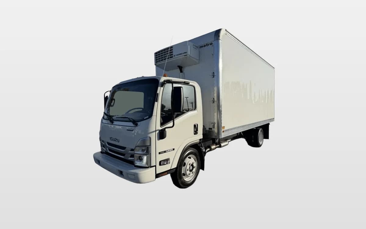 2025 Isuzu NRR