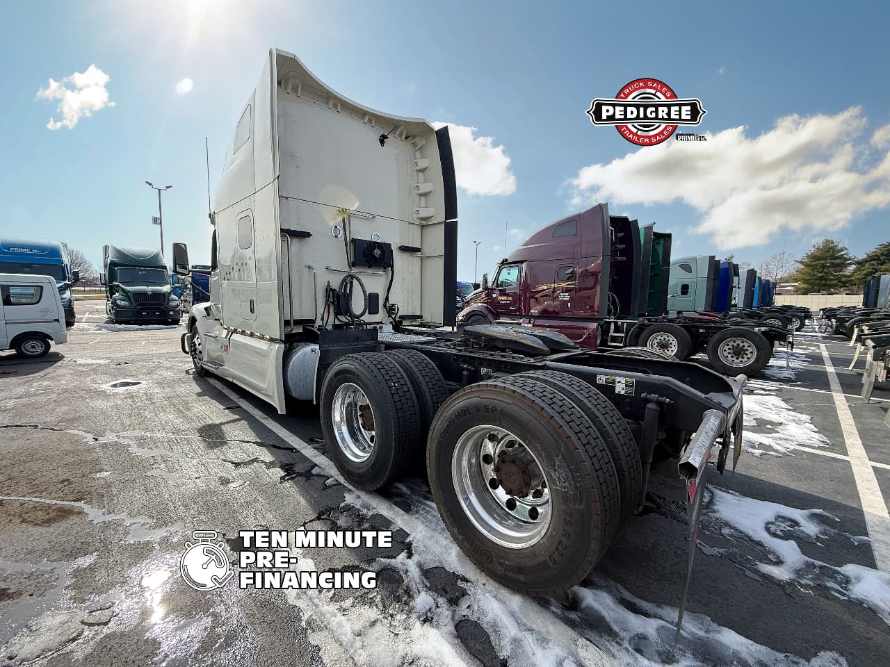 2023 Peterbilt 579 in Springfield, MO — photo 2