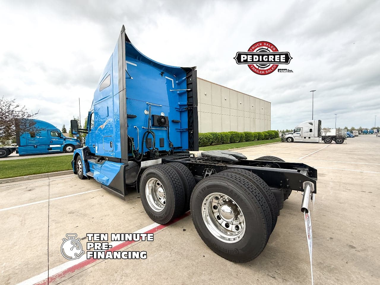 2024 Kenworth T680 in Springfield, MO — photo 2