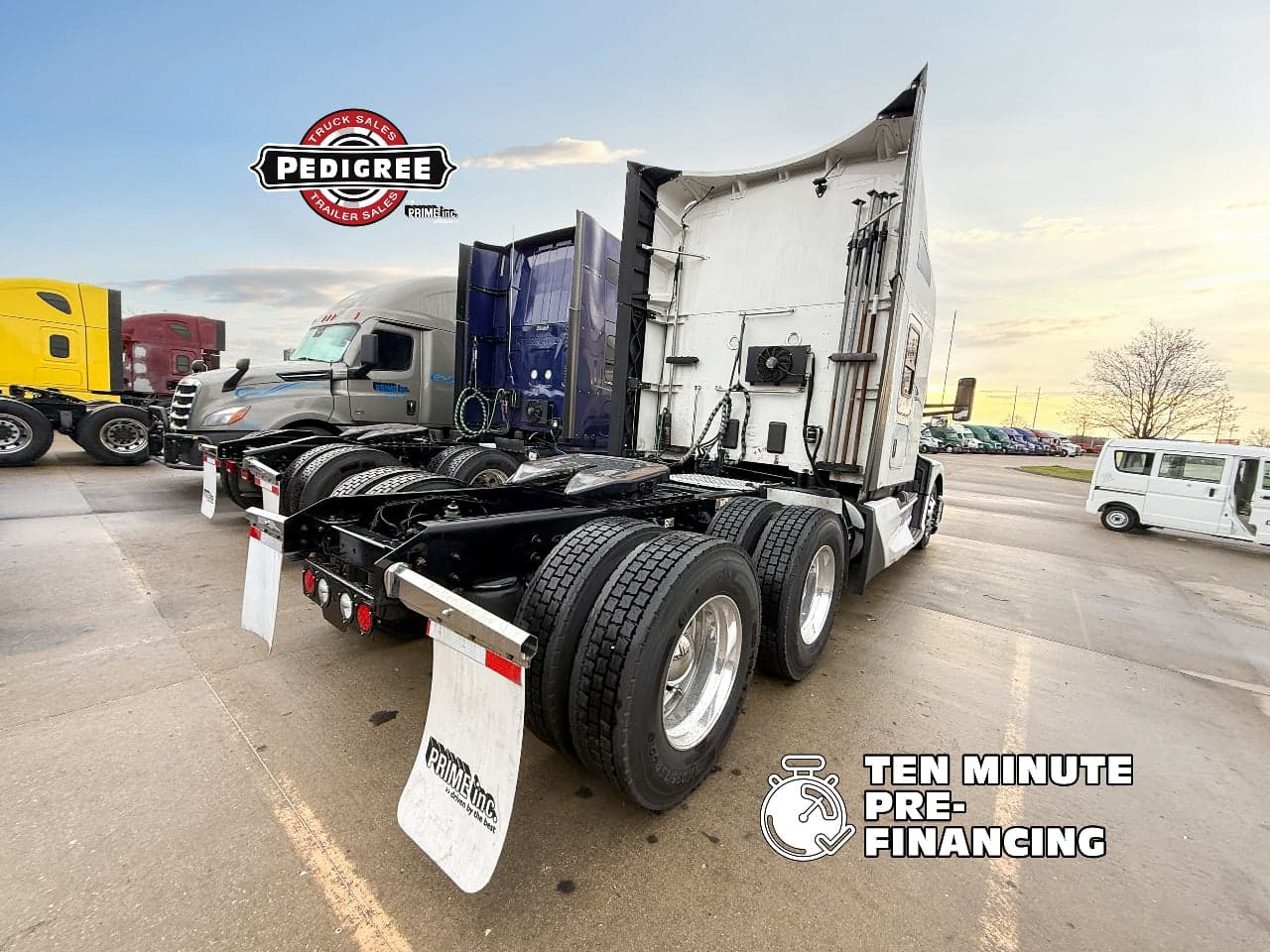2023 Kenworth T680 in Springfield, MO — photo 2