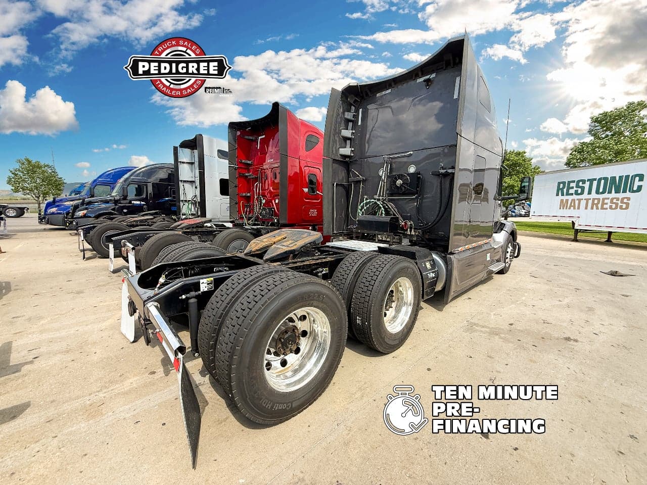 2024 Peterbilt 579 in Springfield, MO — photo 2