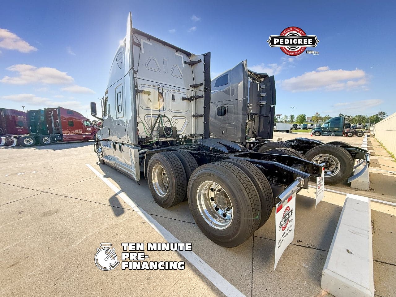 2024 Freightliner in Springfield, MO — photo 2