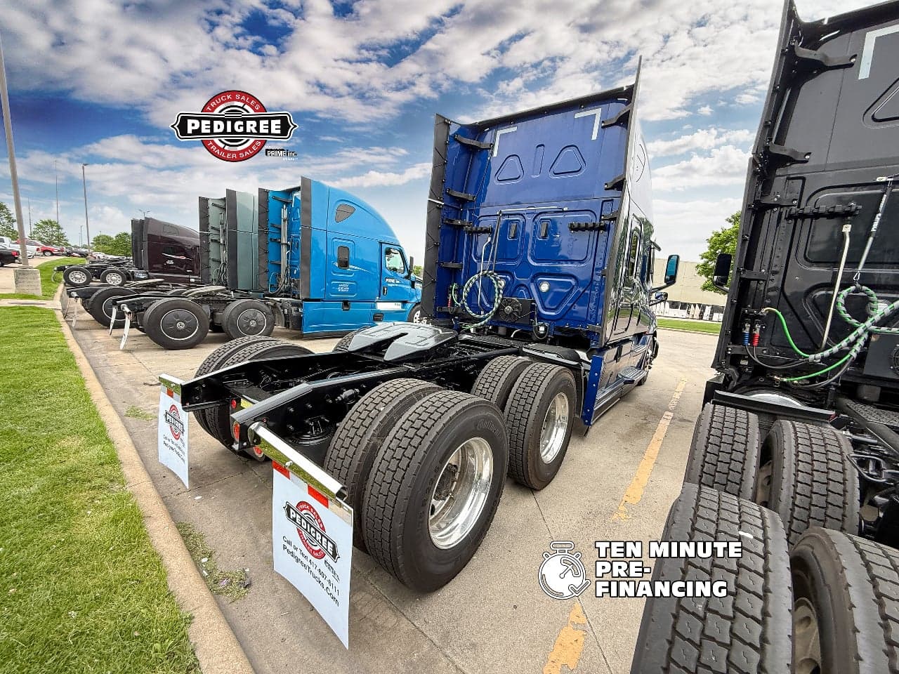 2024 Freightliner in Springfield, MO — photo 2