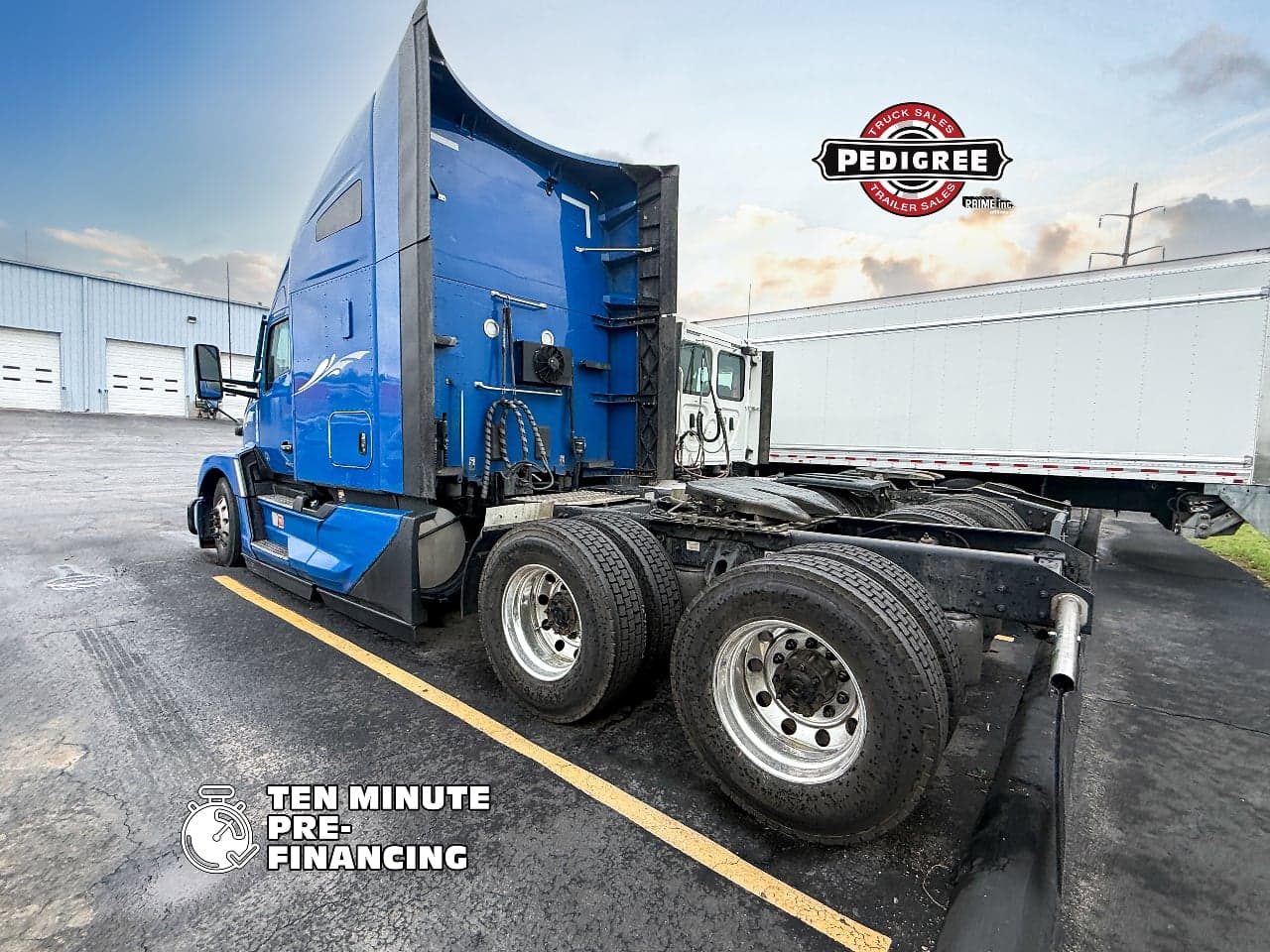 2023 Kenworth T680 in Springfield, MO — photo 2