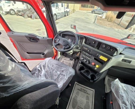 2022 International LT