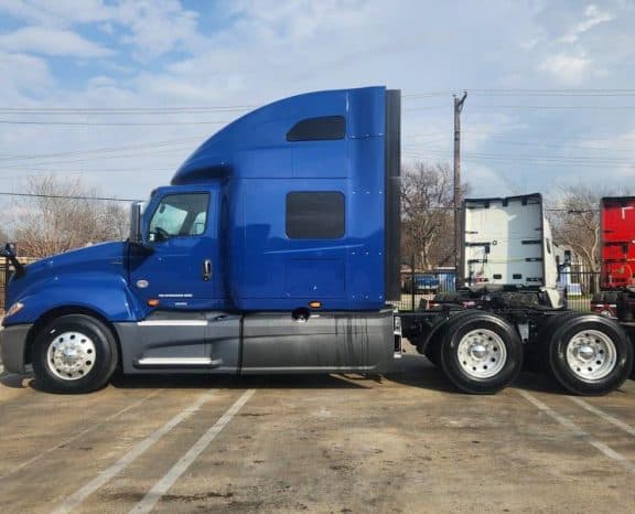 2022 International LT