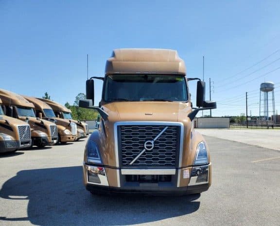 2023 Volvo VNL 760