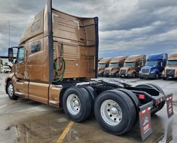 2023 Volvo VNL 760