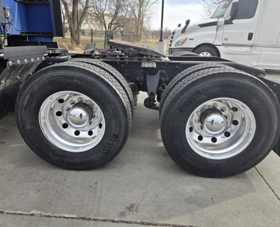 2022 International LT