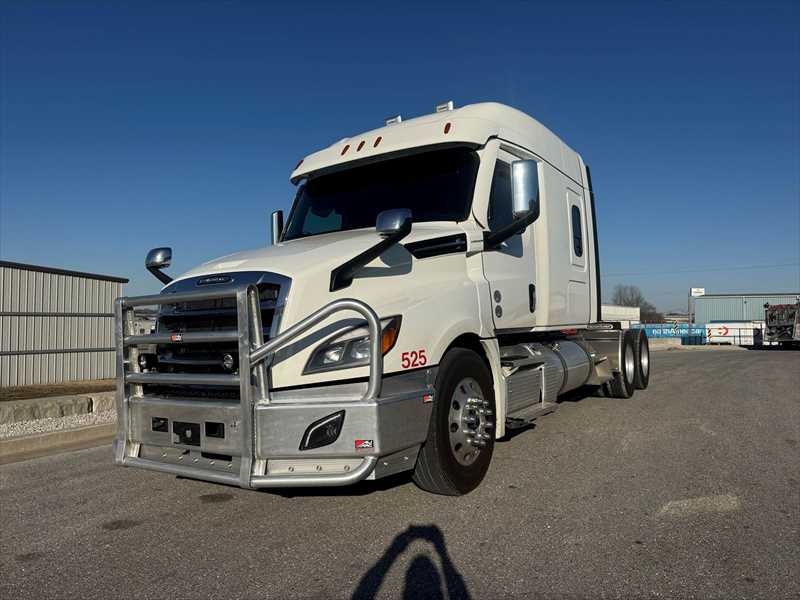2025 Freightliner Cascadia
