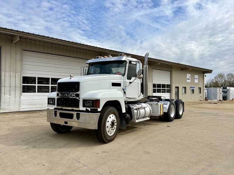 2021 Mack