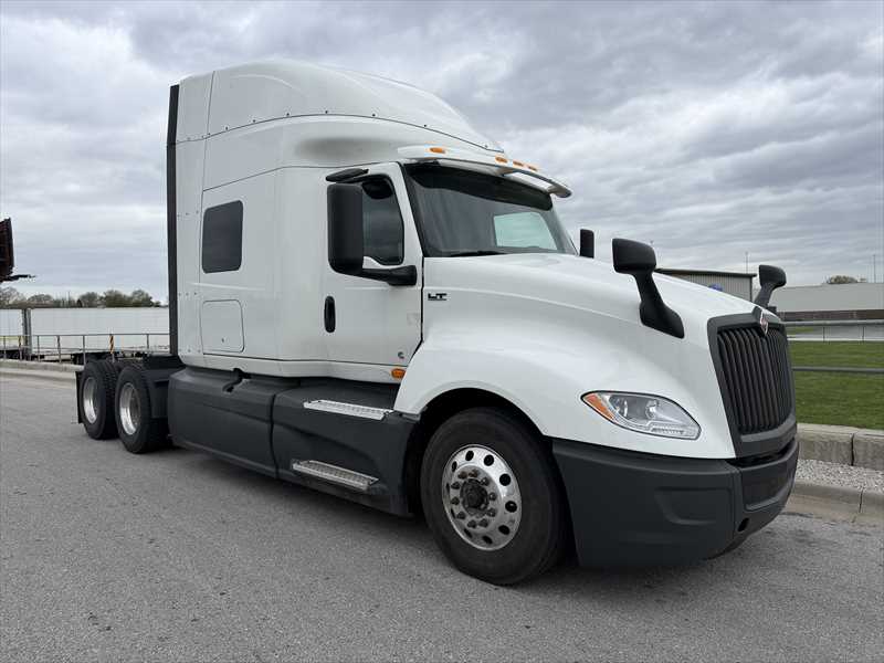 2021 International LT