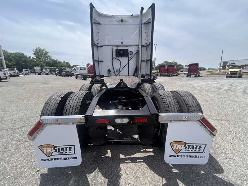 2021 Mack Anthem in Memphis, TN — photo 4