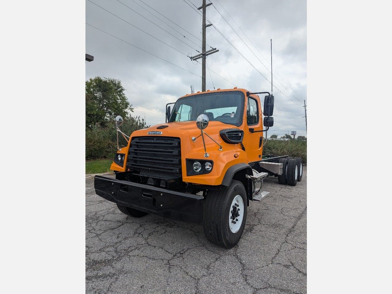 2025 Freightliner 114SD