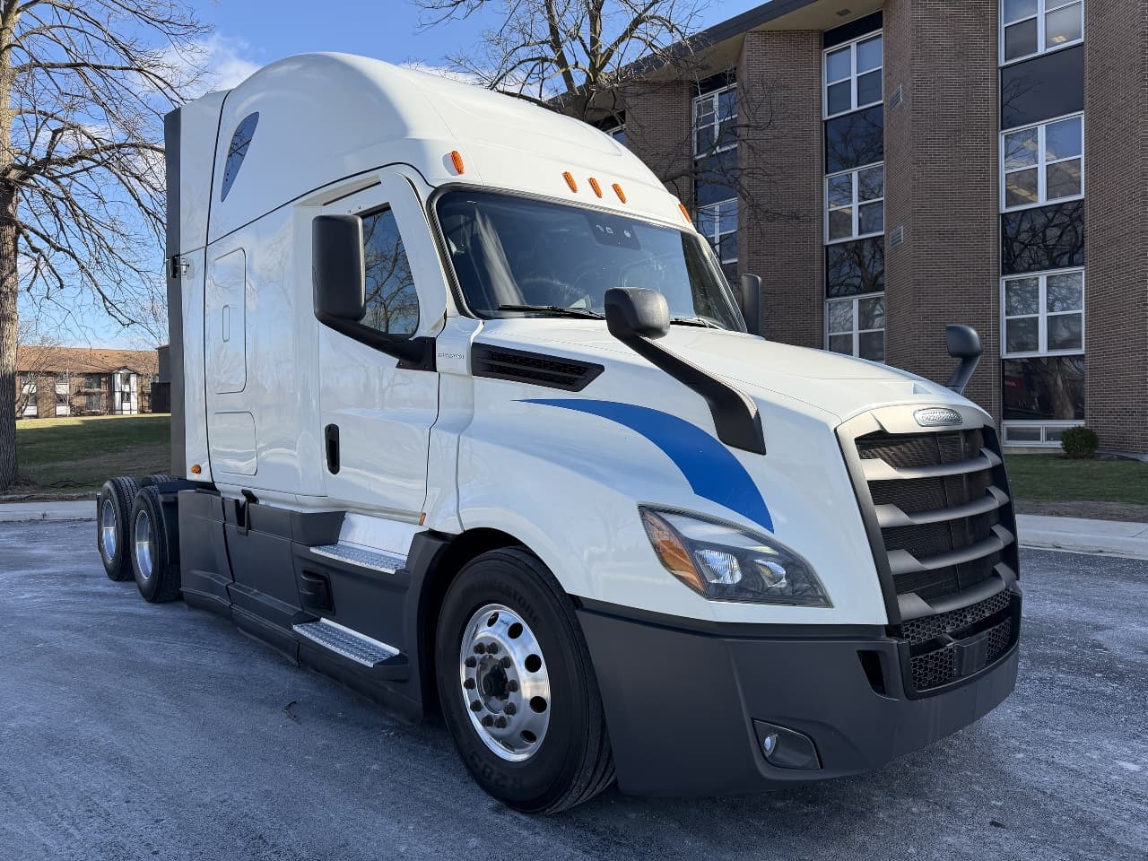2022 Freightliner Cascadia