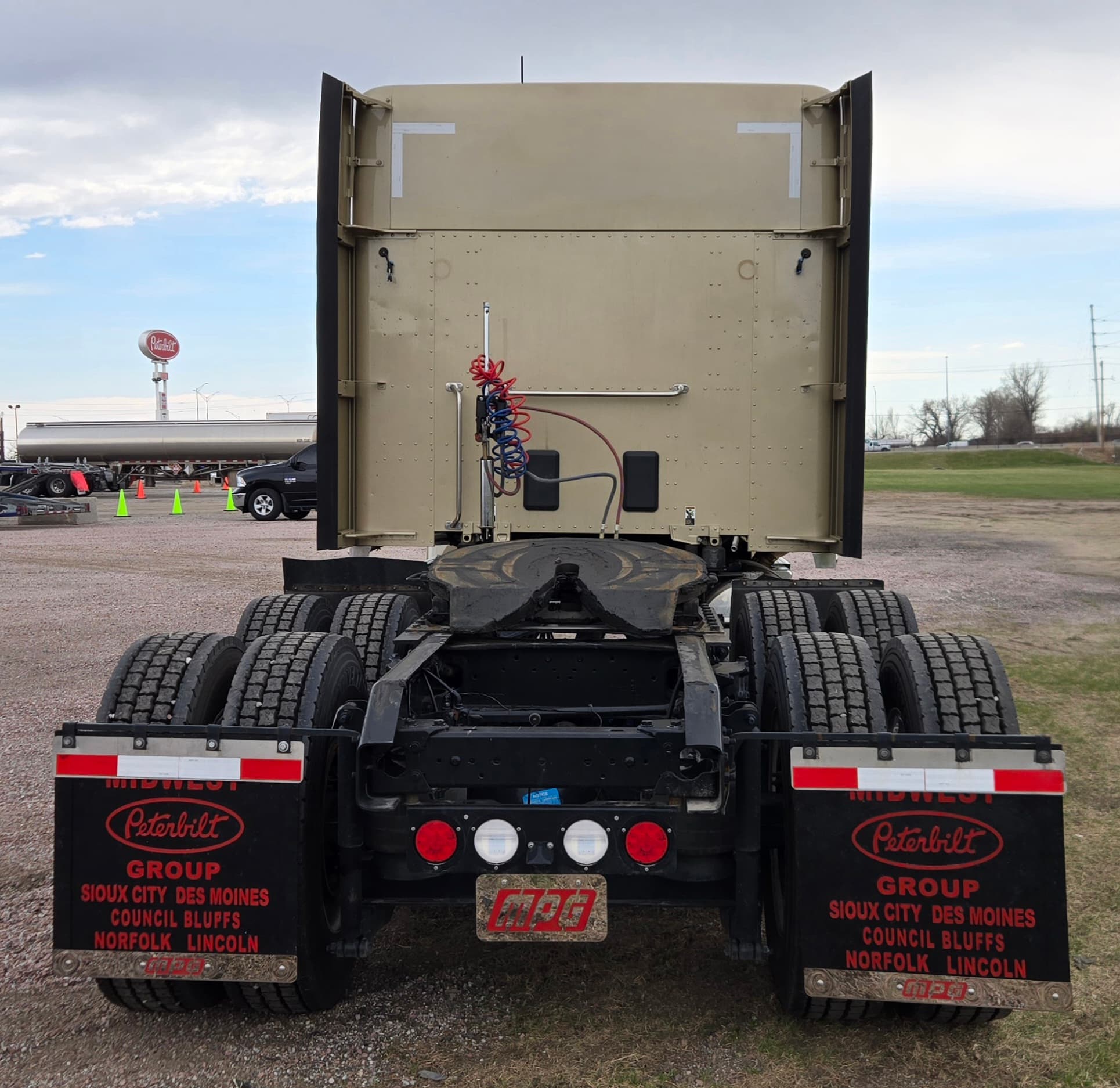 2023 Kenworth T880 in COUNCIL BLUFFS, IA — photo 4