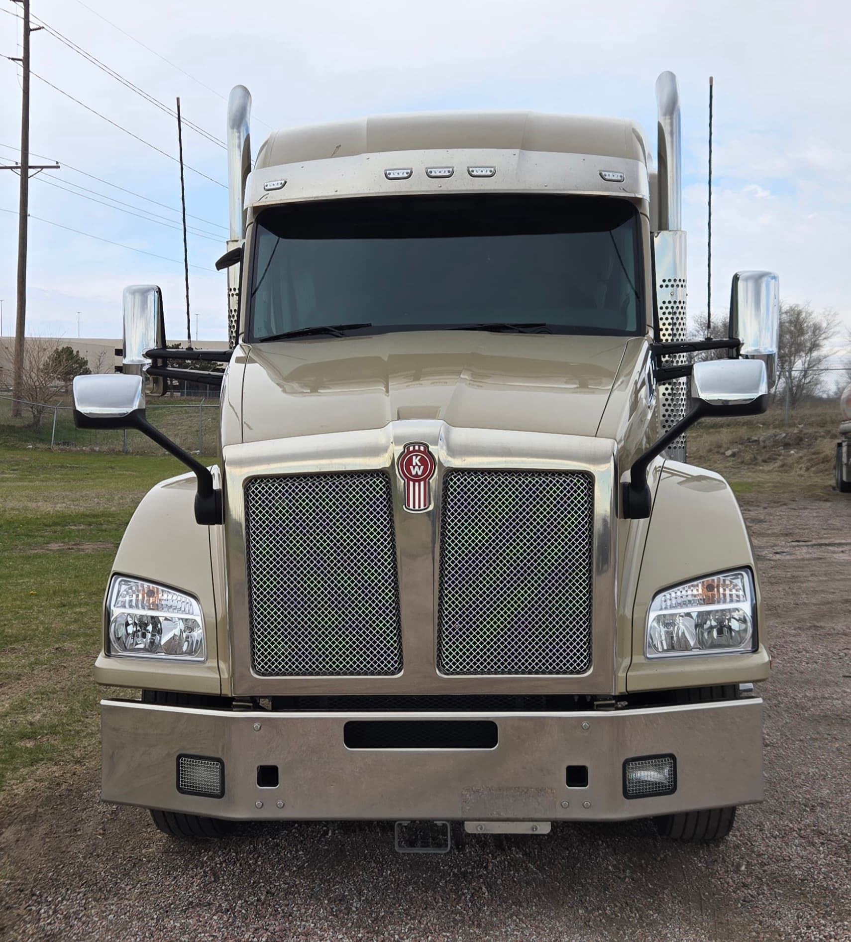 2023 Kenworth T880 in COUNCIL BLUFFS, IA — photo 6