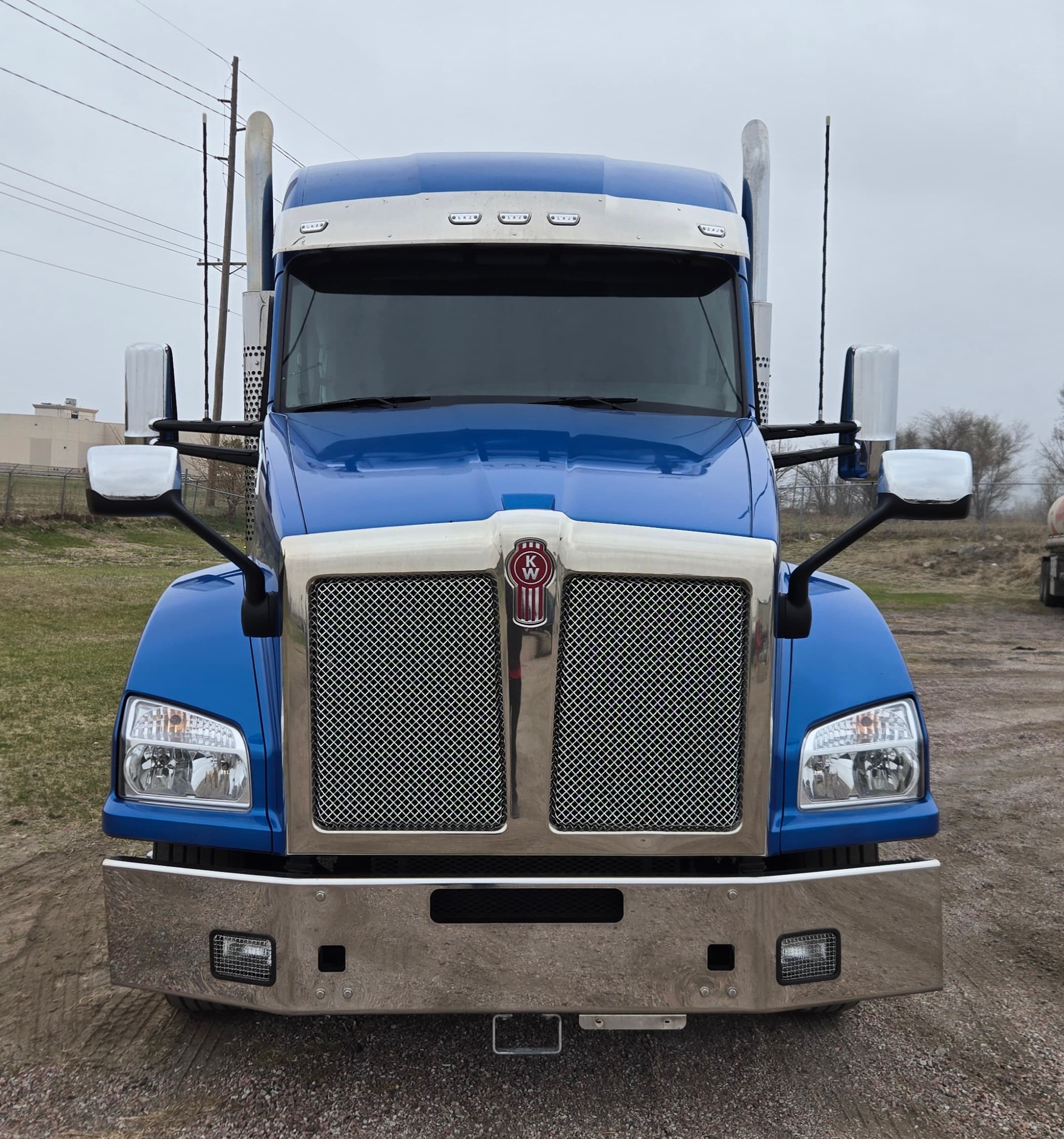 2023 Kenworth T880 in COUNCIL BLUFFS, IA — photo 6
