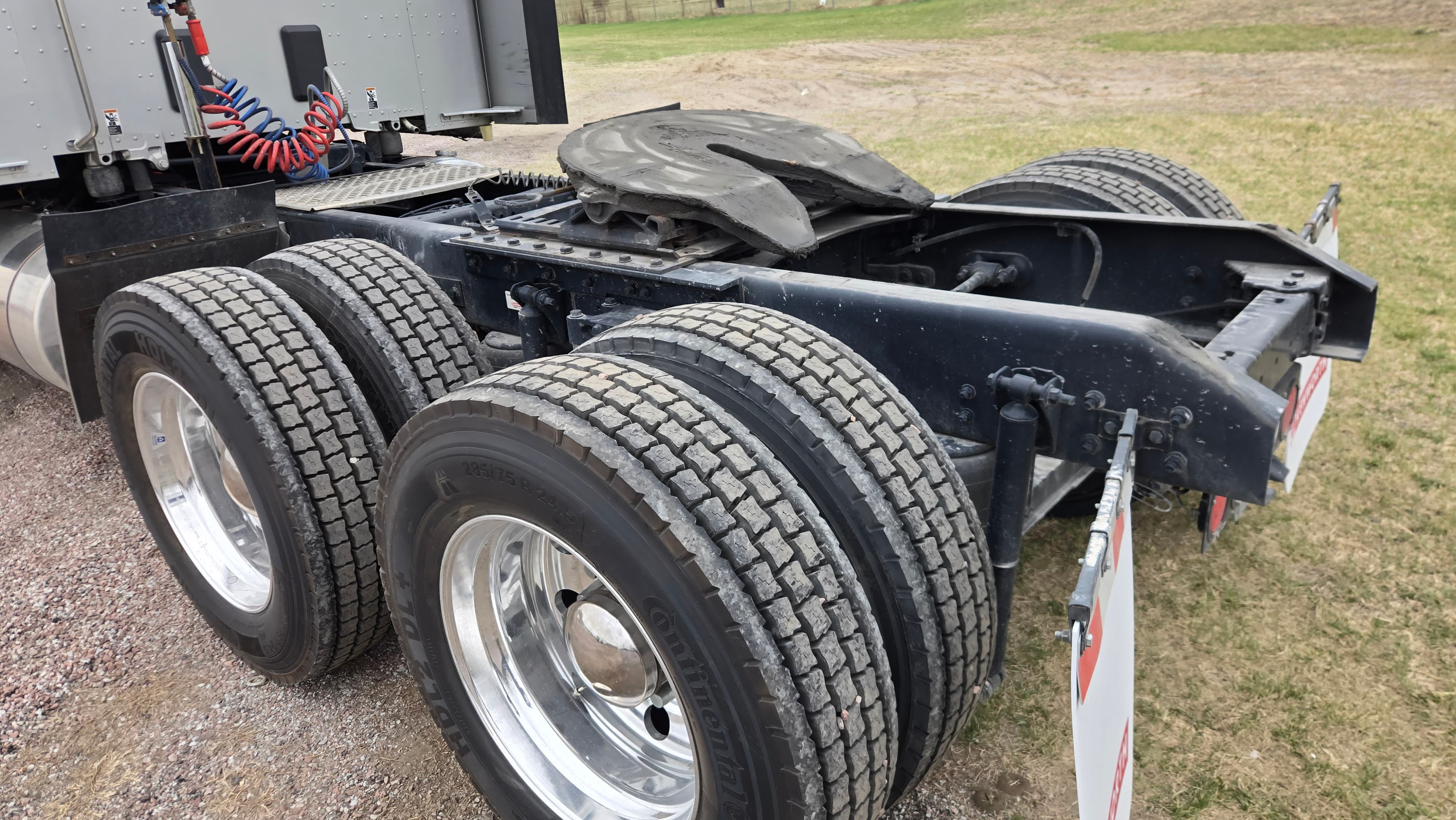 2023 Kenworth T880 in COUNCIL BLUFFS, IA — photo 4