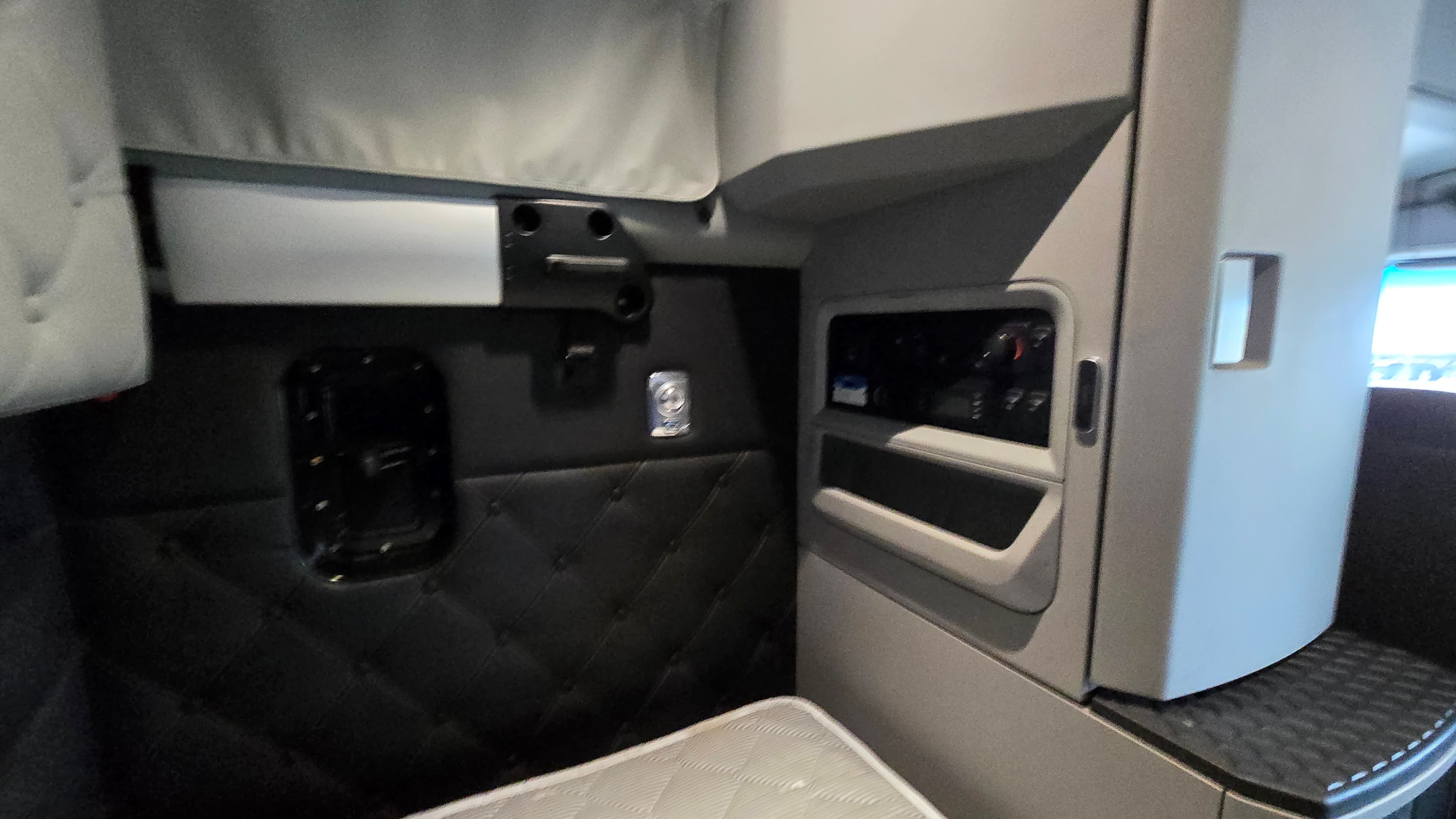 2023 Kenworth T880 in COUNCIL BLUFFS, IA — photo 13