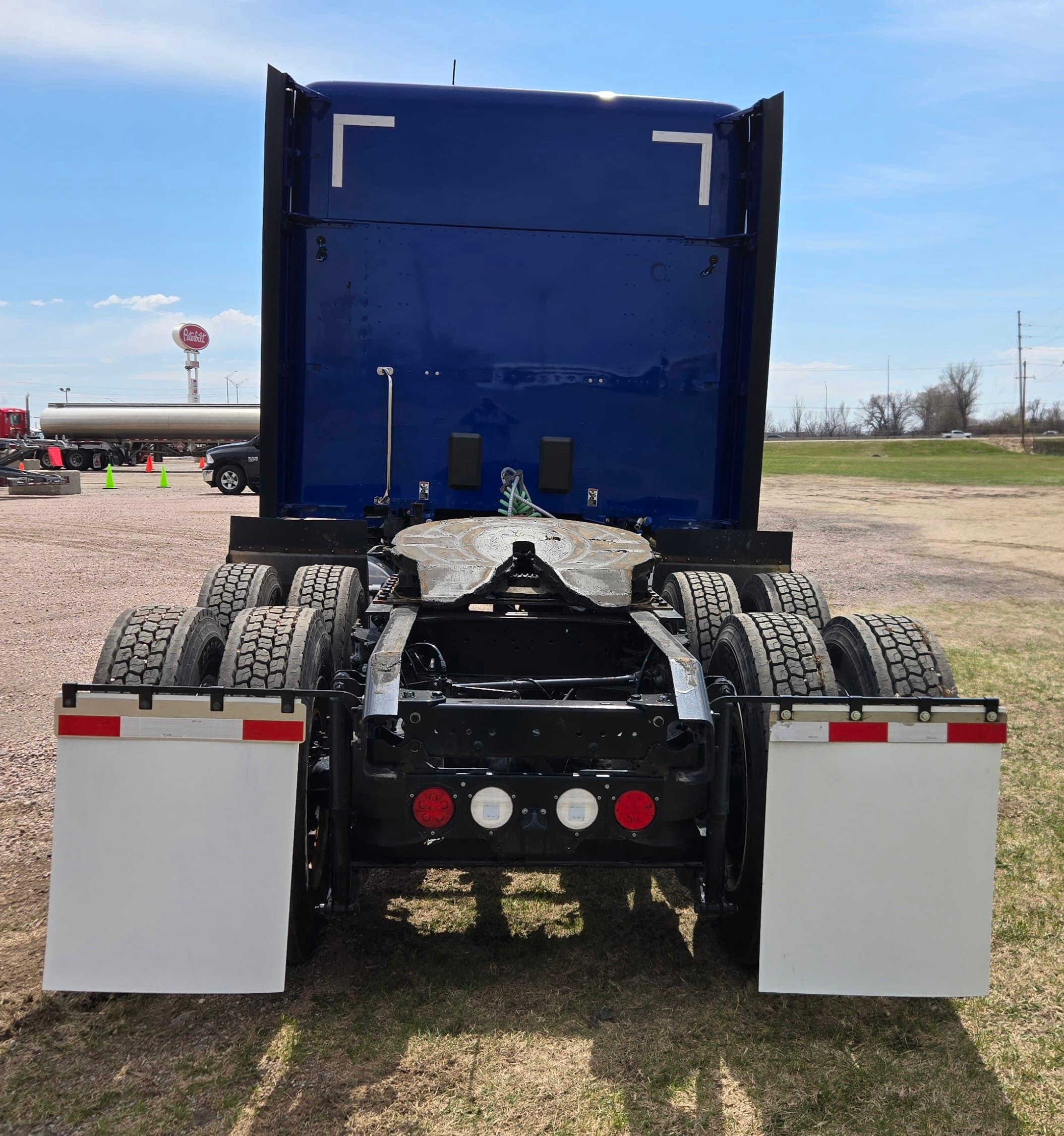 2023 Kenworth T880 in COUNCIL BLUFFS, IA — photo 4