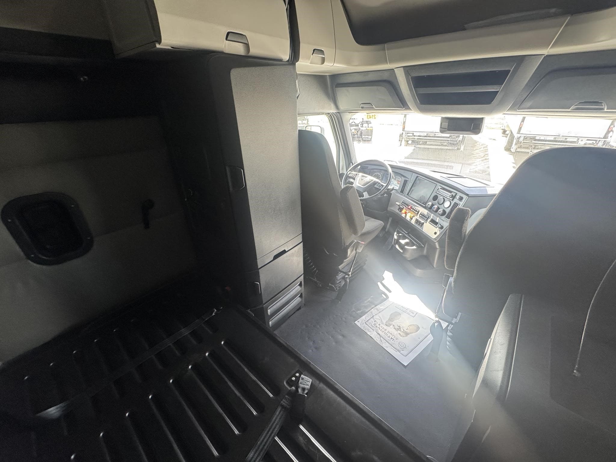 2022 Freightliner — photo 5
